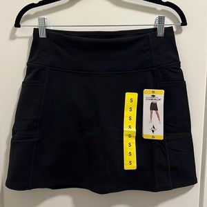 NEW with tags High waisted Skechers GoWalk Skort. Size SMALL.